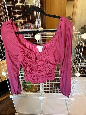 iris Ruched Long-Sleeve Scoop Top in Raspberry